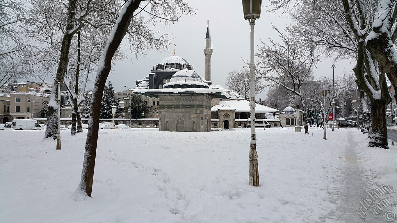 zel ekim kar ve k fotoraflarmz: stanbul`un Fatih, Zeyrek, Perembe Pazar, Eminn, Karaky, Cihangir, Fndkl ve Kabata Semtlerinden.
