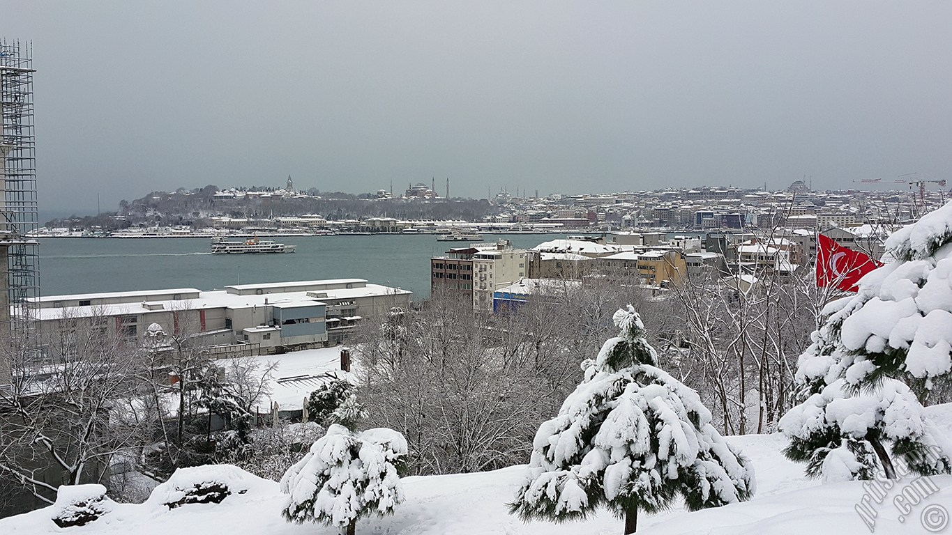 zel ekim kar ve k fotoraflarmz: stanbul`un Fatih, Zeyrek, Perembe Pazar, Eminn, Karaky, Cihangir, Fndkl ve Kabata Semtlerinden.
