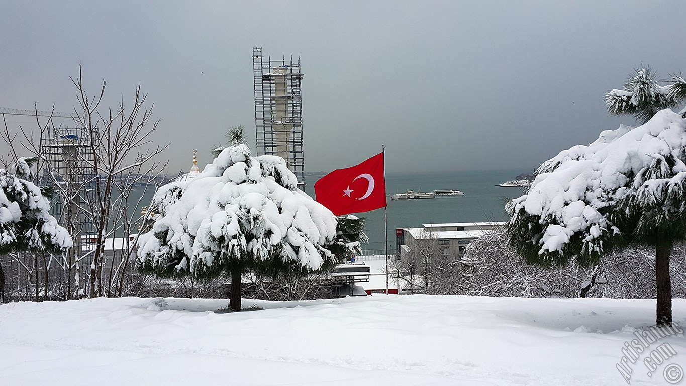 zel ekim kar ve k fotoraflarmz: stanbul`un Fatih, Zeyrek, Perembe Pazar, Eminn, Karaky, Cihangir, Fndkl ve Kabata Semtlerinden.
