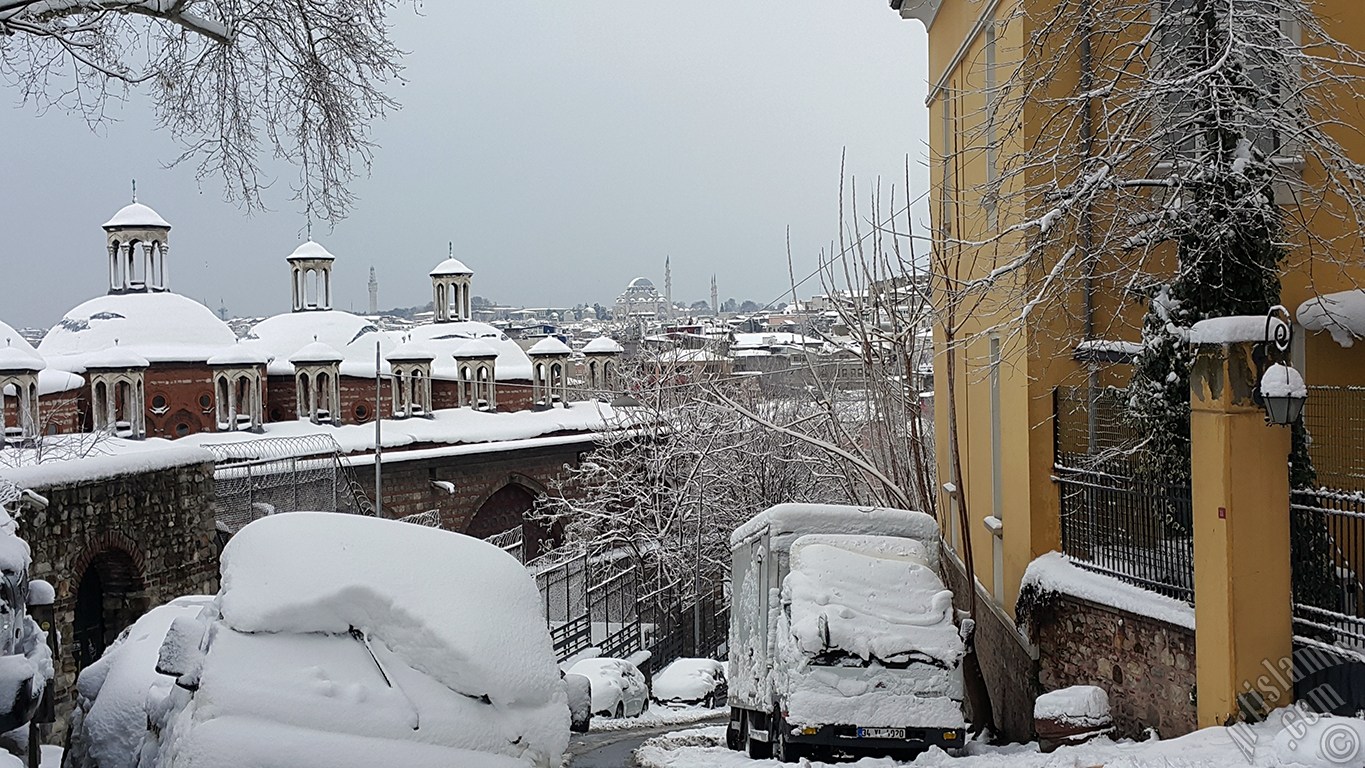 zel ekim kar ve k fotoraflarmz: stanbul`un Fatih, Zeyrek, Perembe Pazar, Eminn, Karaky, Cihangir, Fndkl ve Kabata Semtlerinden.
